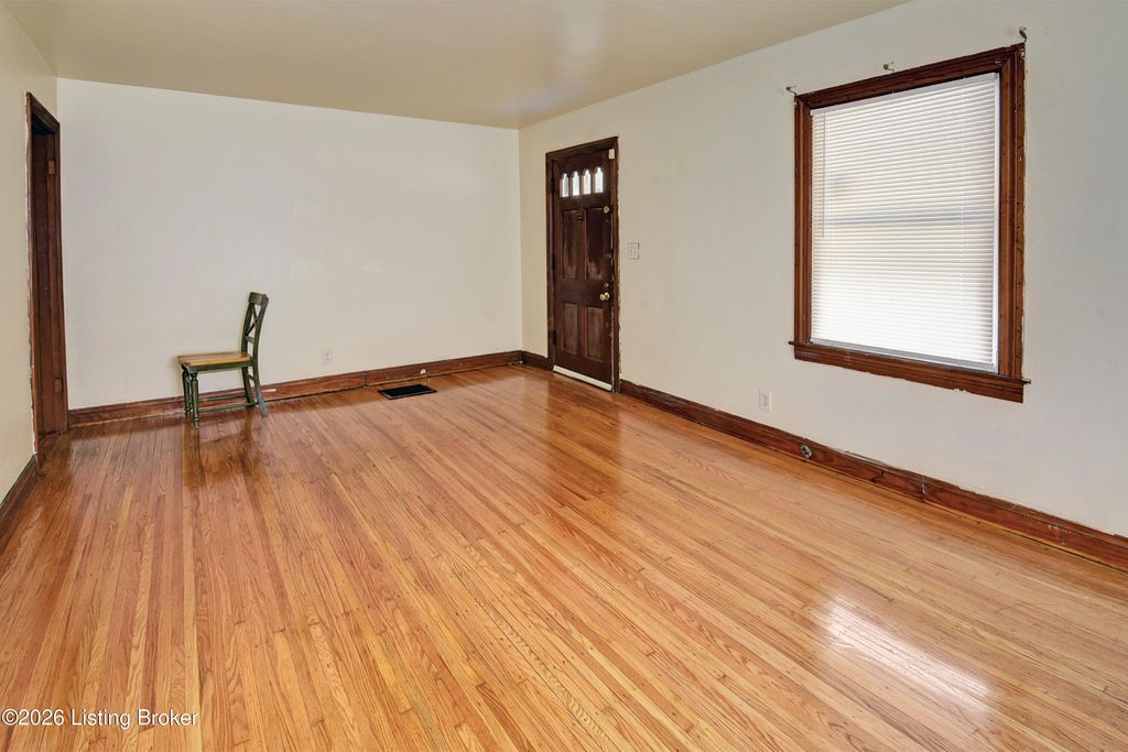 Photo of 429 N 44th St, Louisville, KY 40212 (MLS # 1710540)