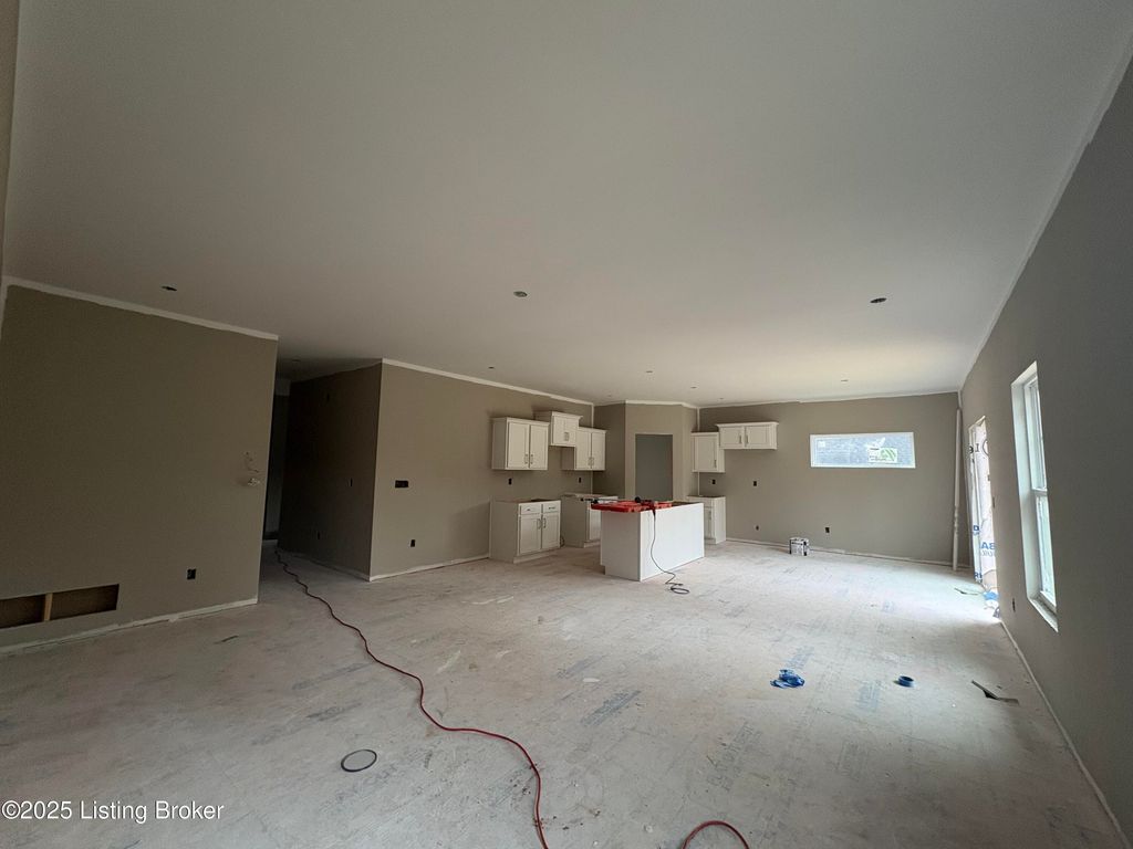 Photo of 1004 Richwood Way, La Grange, KY 40031 (MLS # 1687996)