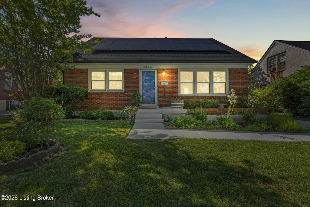 Photo of 3444 Allison Way, Louisville, KY 40220 (MLS # 1717162)