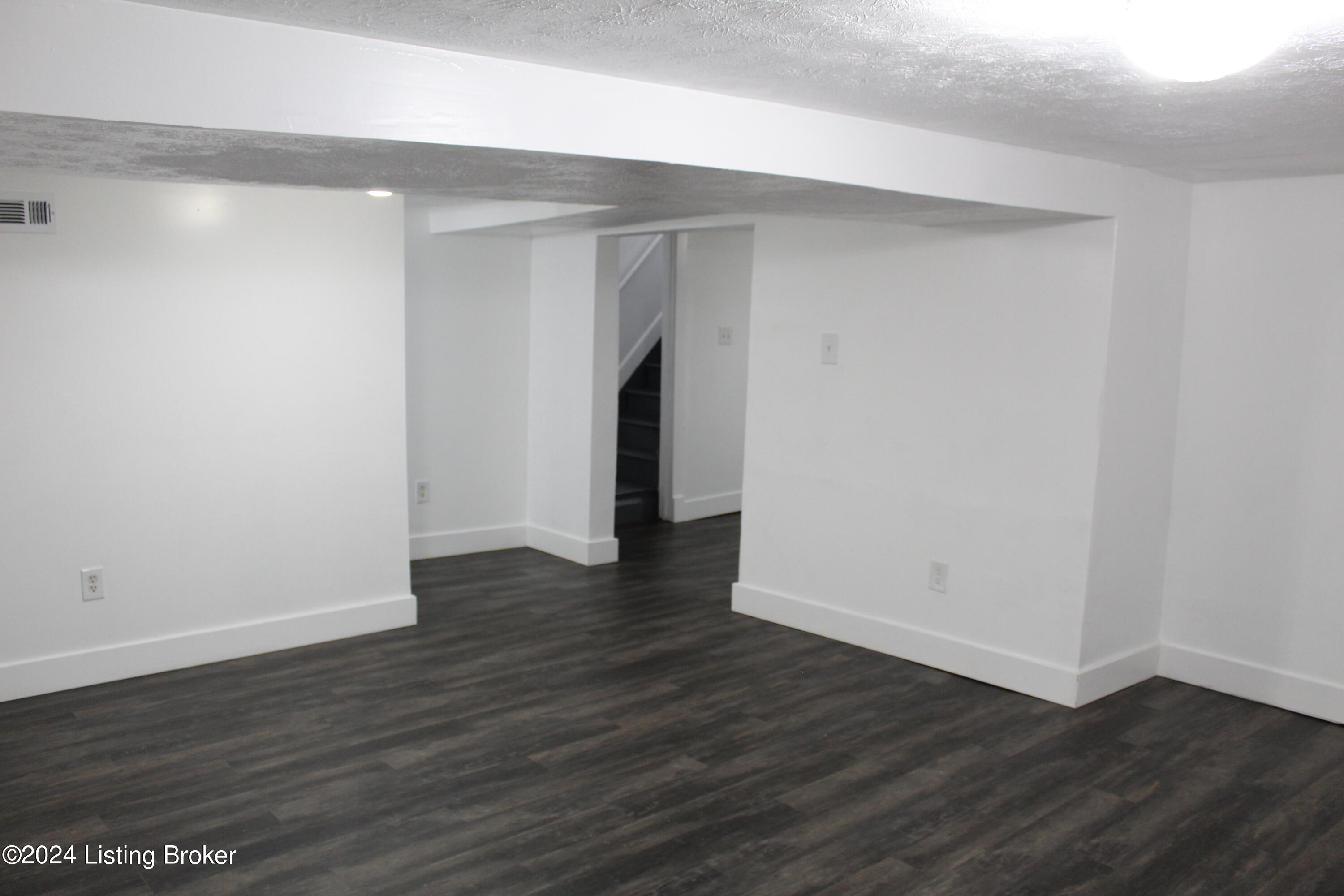3825 Northwestern Pkwy, Louisville, Kentucky image 16