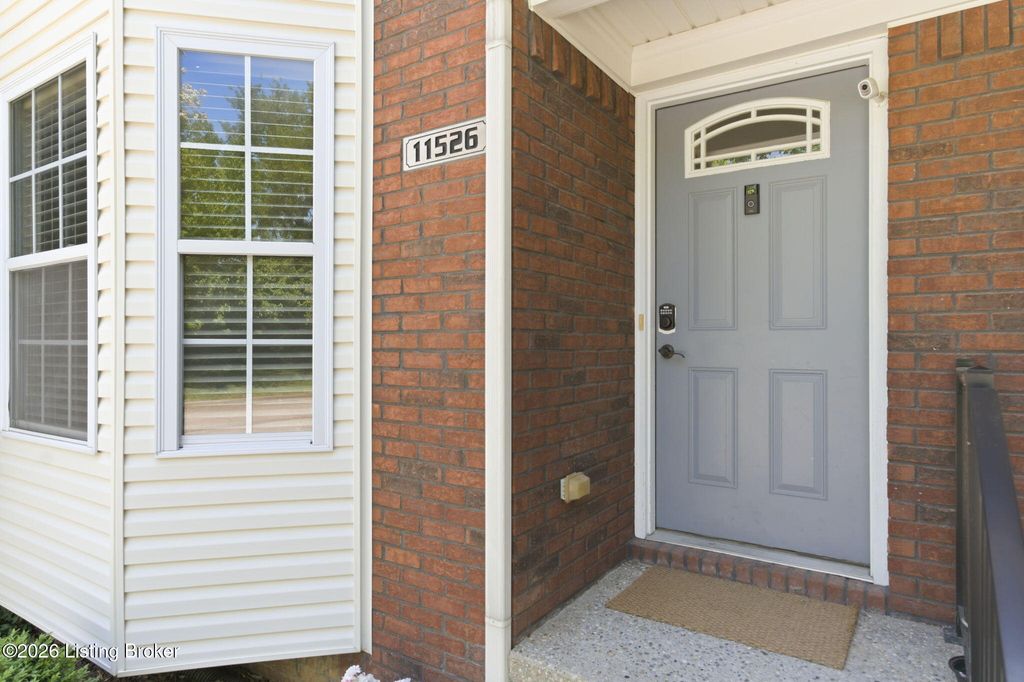 Photo of 11526 Bellewood Garden Ct, Louisville, KY 40223 (MLS # 1717652)
