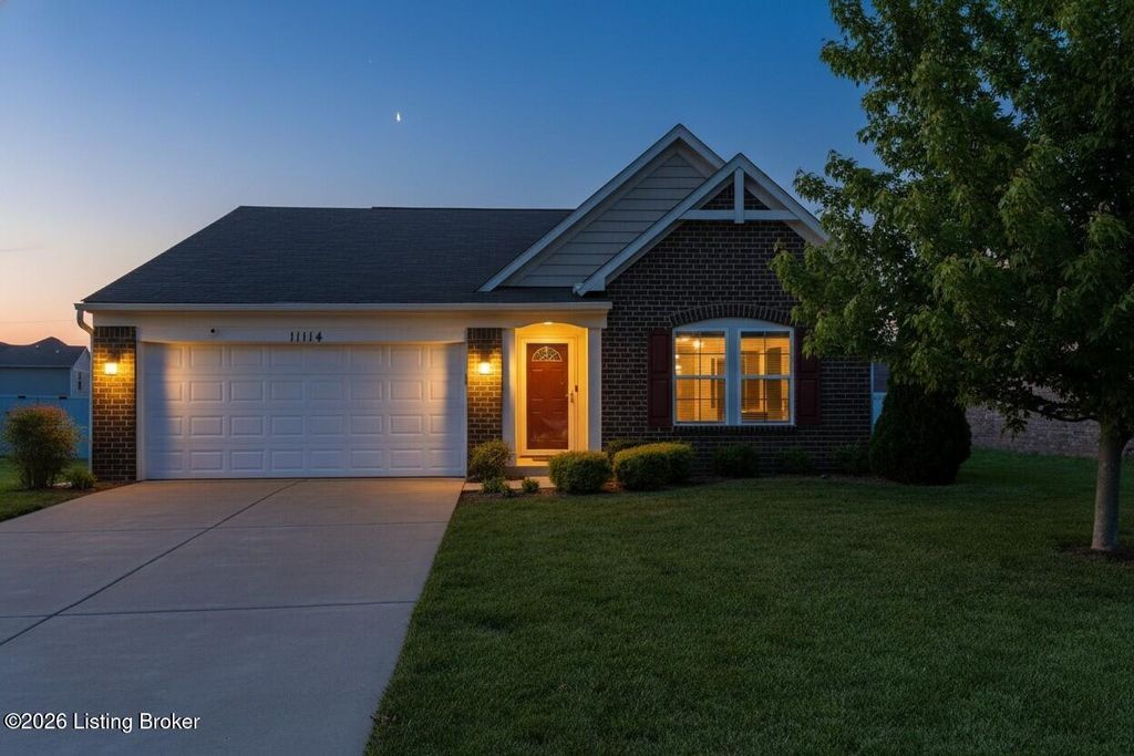 Photo of 11114 Remembrance Ln, Louisville, KY 40229 (MLS # 1715904)