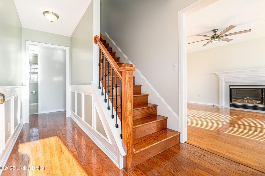 Photo of 7701 Beagle Pl, Louisville, KY 40219 (MLS # 1705220)