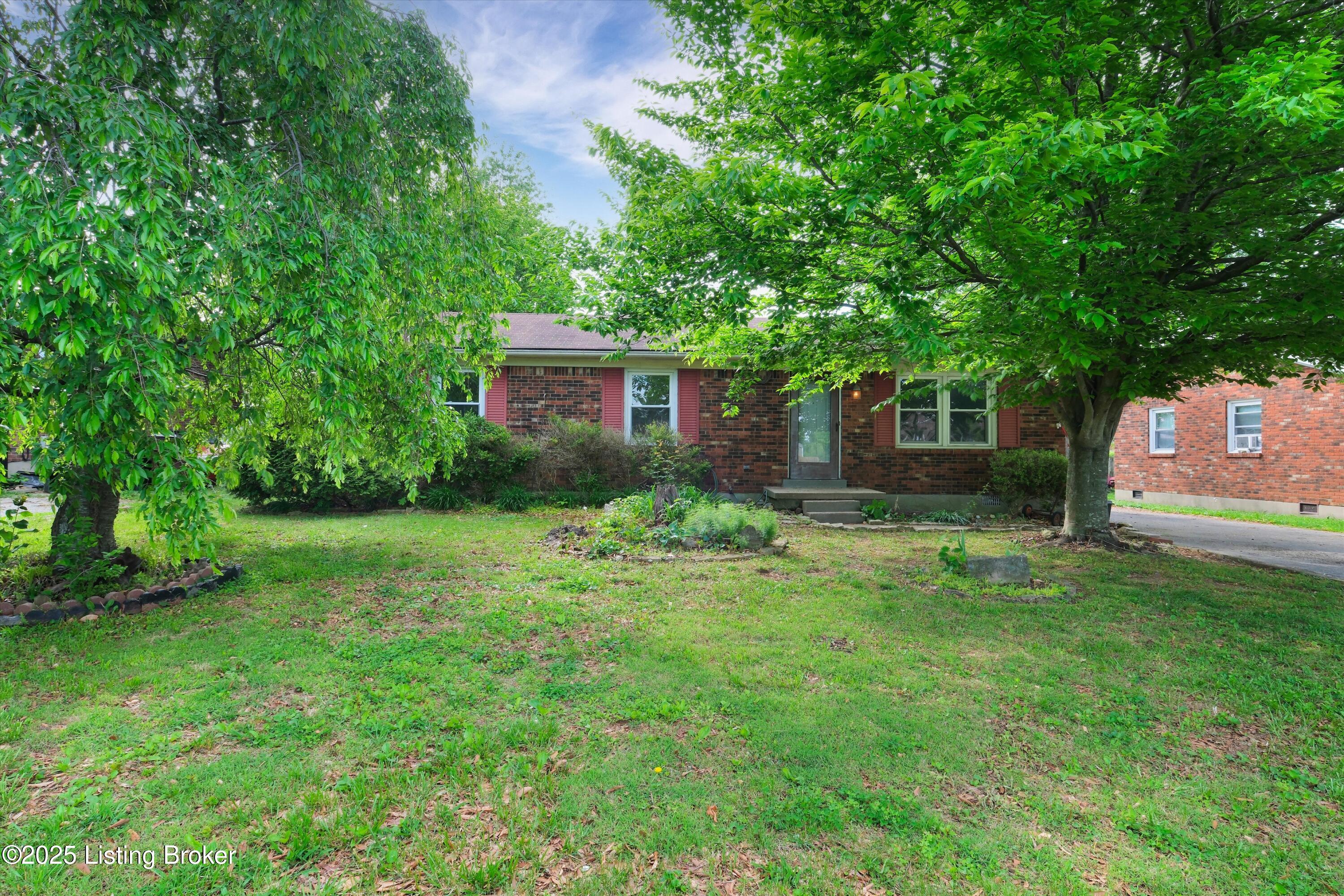200 Wilmington Dr, Mt Washington, Pennsylvania image 4