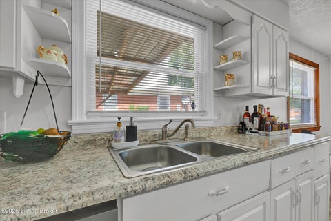 Tiny photo for 4622 Spen Lea Rd, Louisville, KY 40216 (MLS # 1728956)
