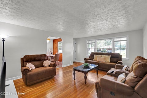 Tiny photo for 4622 Spen Lea Rd, Louisville, KY 40216 (MLS # 1728956)