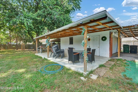 Tiny photo for 4622 Spen Lea Rd, Louisville, KY 40216 (MLS # 1728956)