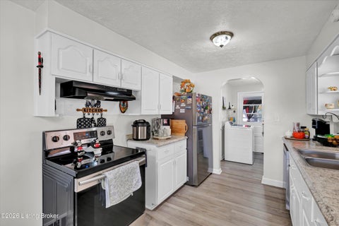 Tiny photo for 4622 Spen Lea Rd, Louisville, KY 40216 (MLS # 1728956)