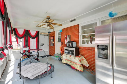 Tiny photo for 4622 Spen Lea Rd, Louisville, KY 40216 (MLS # 1728956)