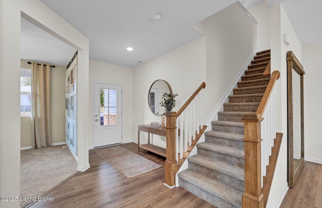 Photo of 8509 Lysander Dr, Louisville, KY 40214 (MLS # 1705633)