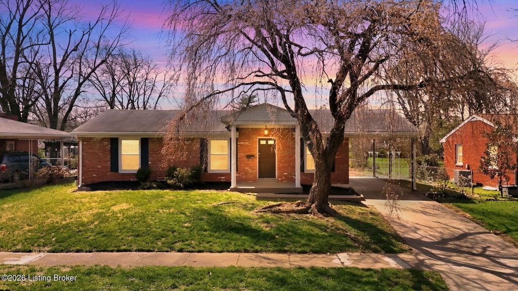 Photo of 2608 Woodsdale Ave, Louisville, KY 40220 (MLS # 1712671)