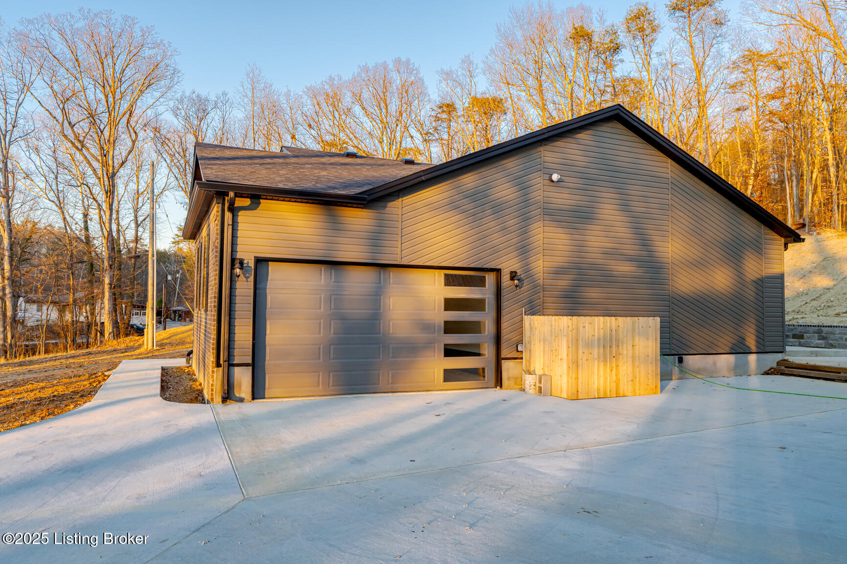 324 E East Oak St, Lebanon Junction, Kentucky image 12