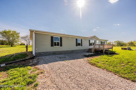 Mobile Home For Sale - 42 Beech St<br/> Smiths Grove, KY 42171