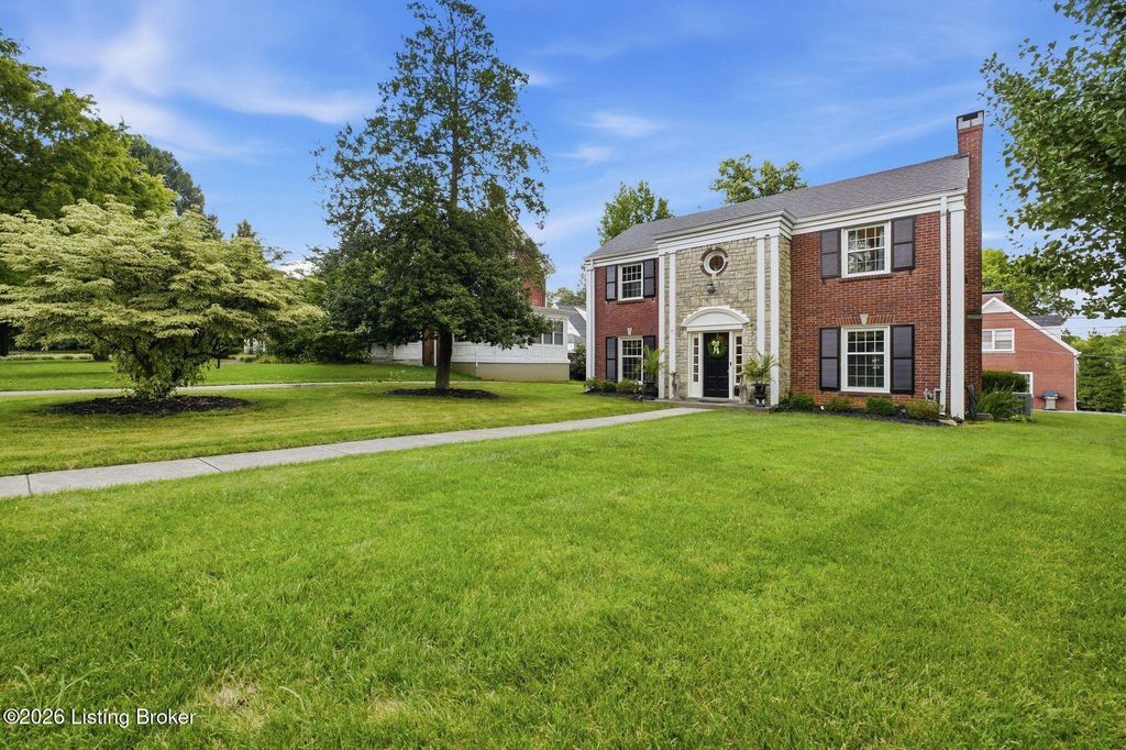 Photo of 2409 Valletta Rd, Louisville, KY 40205 (MLS # 1722993)