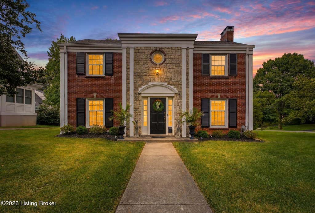 Photo of 2409 Valletta Rd, Louisville, KY 40205 (MLS # 1722993)