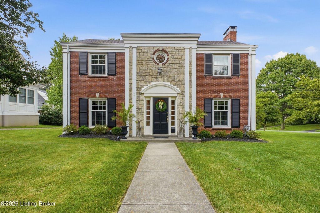 Photo of 2409 Valletta Rd, Louisville, KY 40205 (MLS # 1722993)
