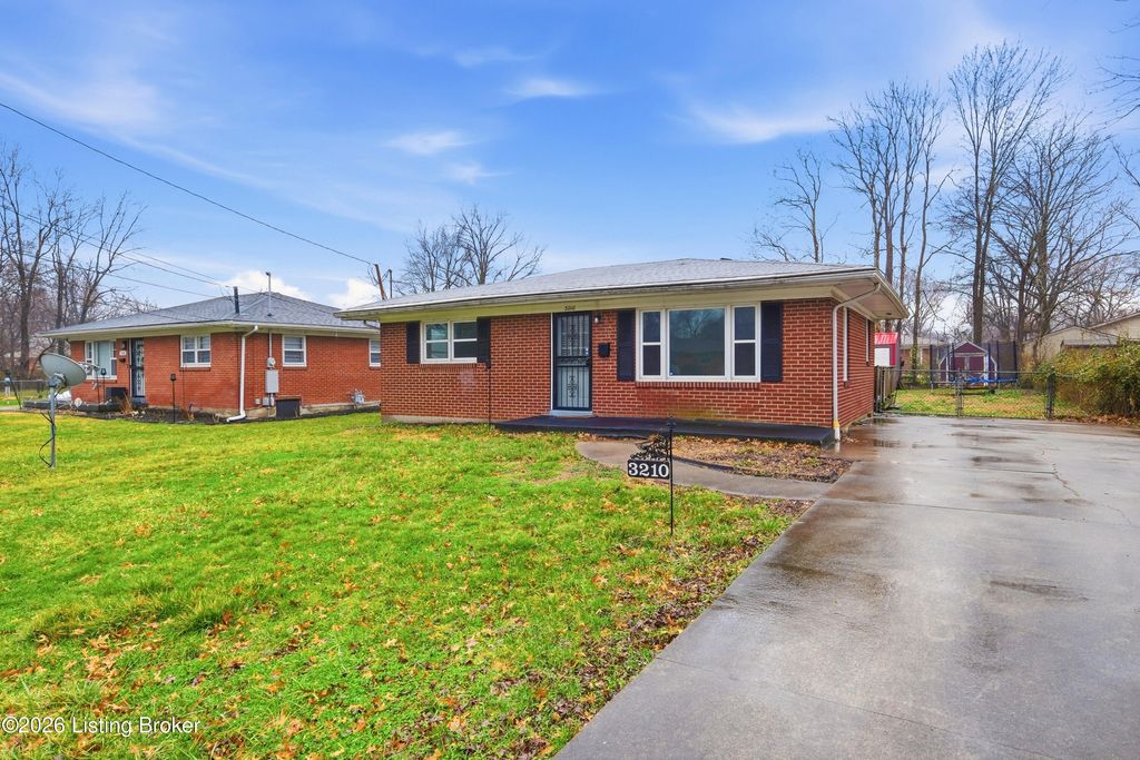 Photo of 3210 Elane Dr, Louisville, KY 40216 (MLS # 1722985)