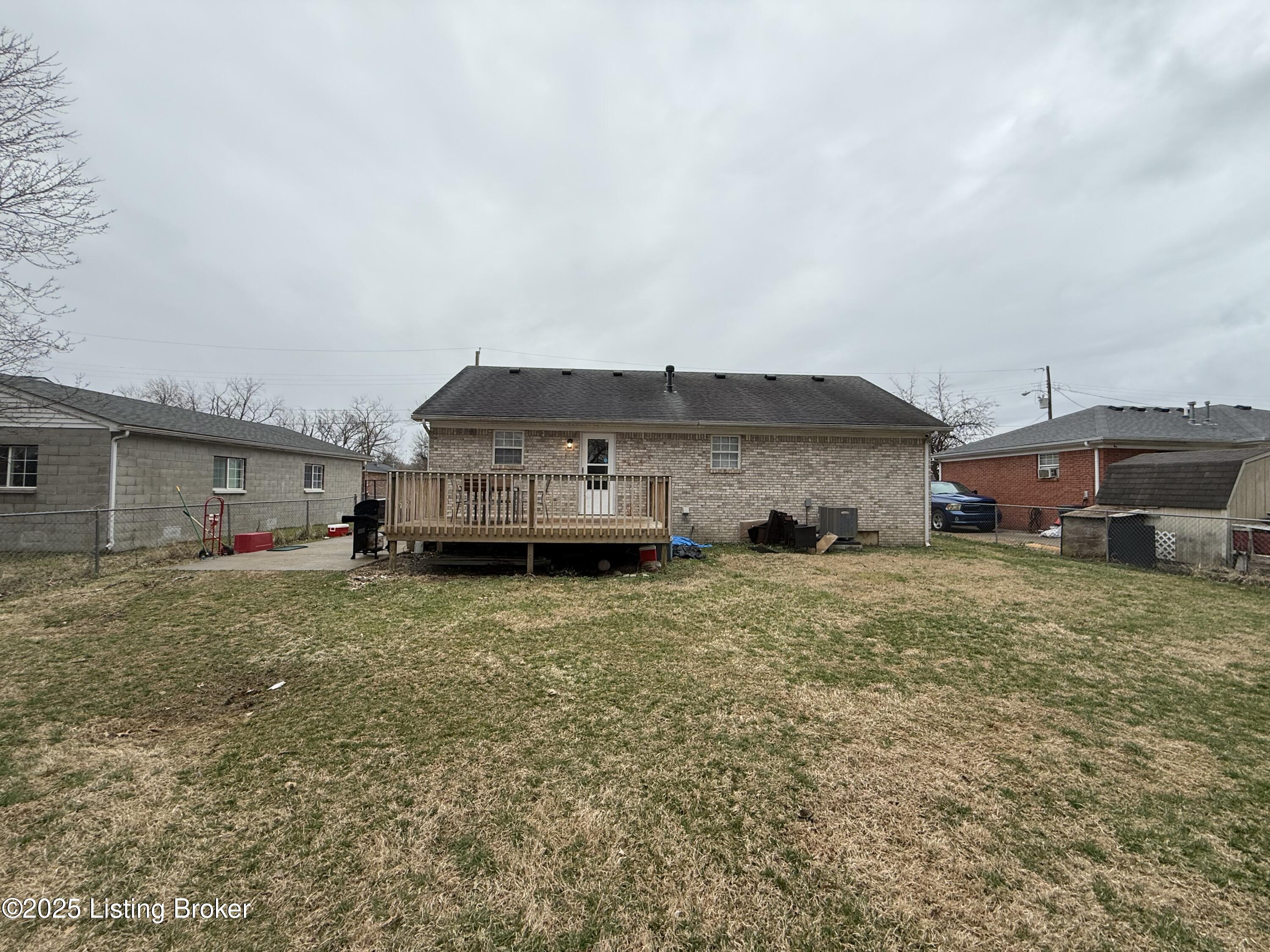 250 4th Ave, Shepherdsville, Kentucky image 2