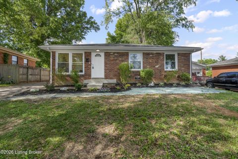 Photo of 3512 Saint Edwards Dr, Louisville, KY 40299 (MLS # 1717434)