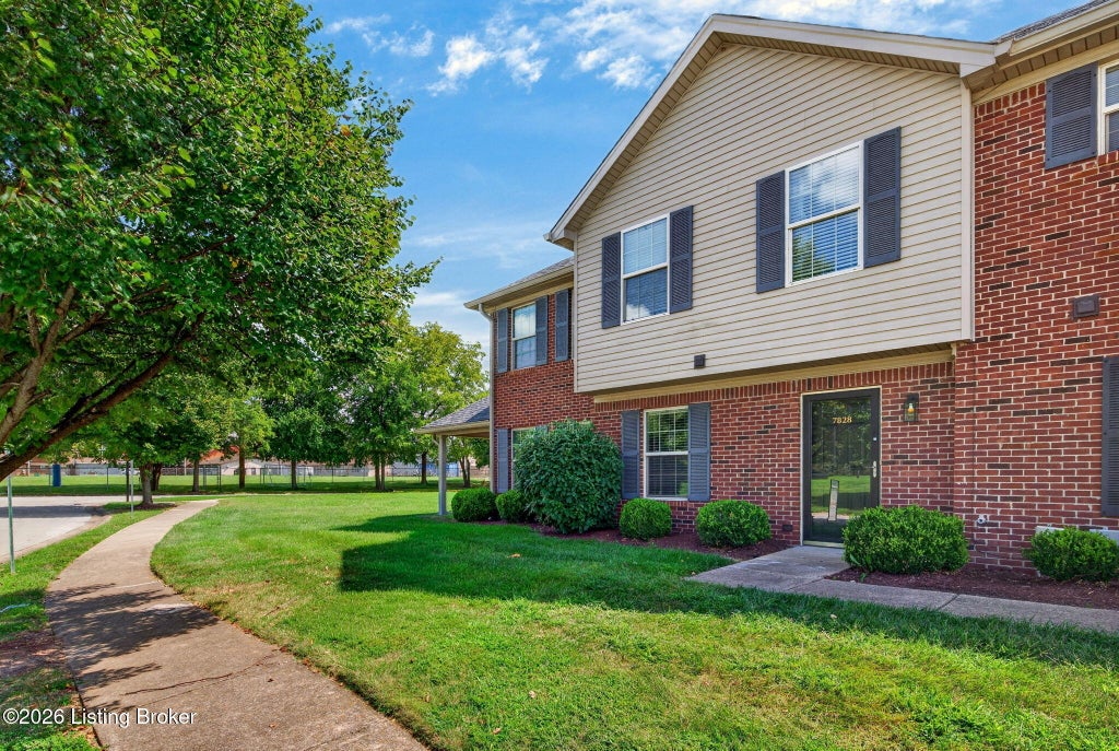 Photo of 7828 Pleasure Walk Cir, Louisville, KY 40258 (MLS # 1724761)