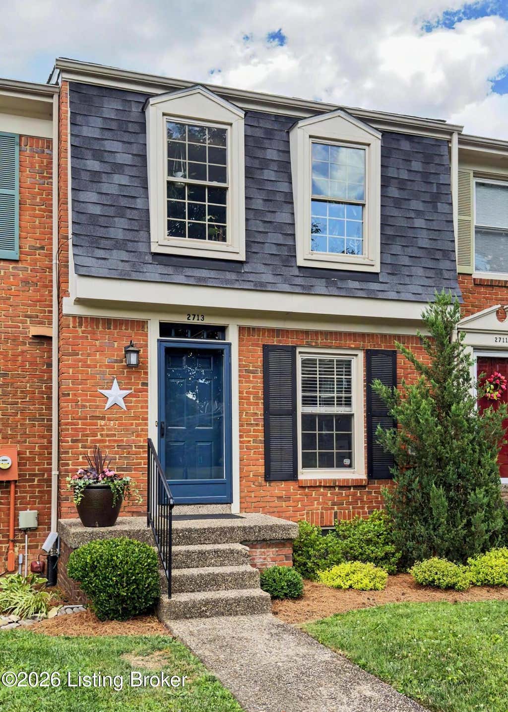 Photo of 2713 Langdon Dr, Louisville, KY 40241 (MLS # 1721104)