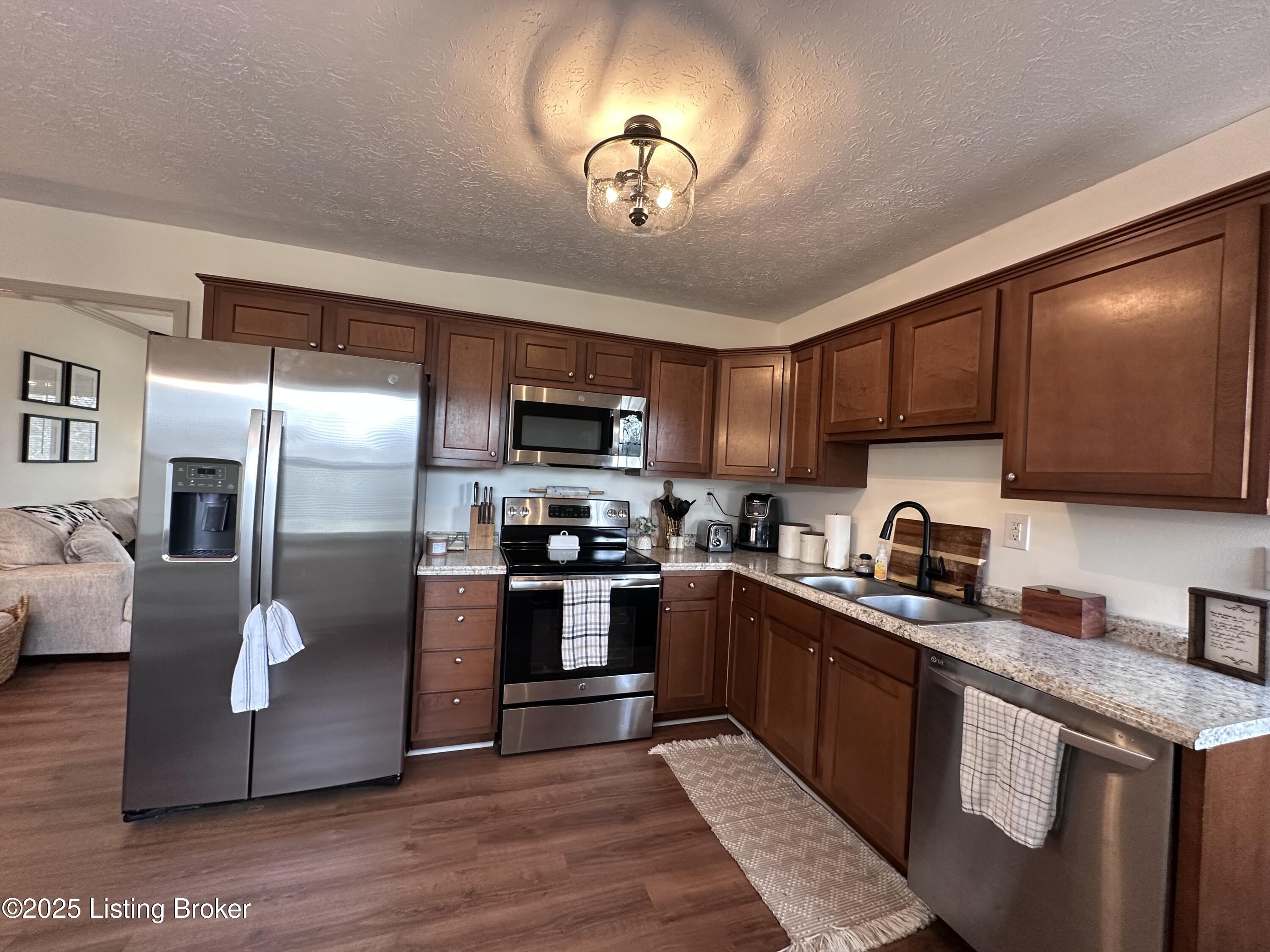6810 Abbott Ln, Crestwood, Kentucky image 24