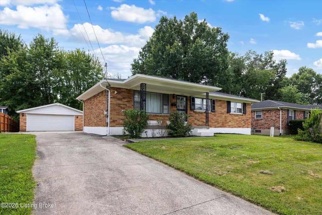 Photo of 4405 Tara Ave, Louisville, KY 40216 (MLS # 1723914)