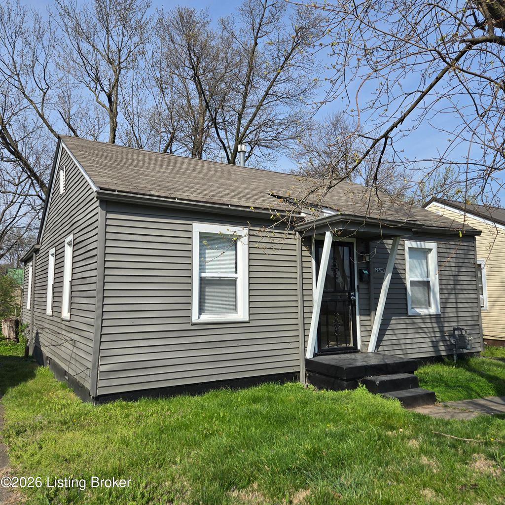 Photo of 2629 Olive St, Louisville, KY 40210 (MLS # 1712615)