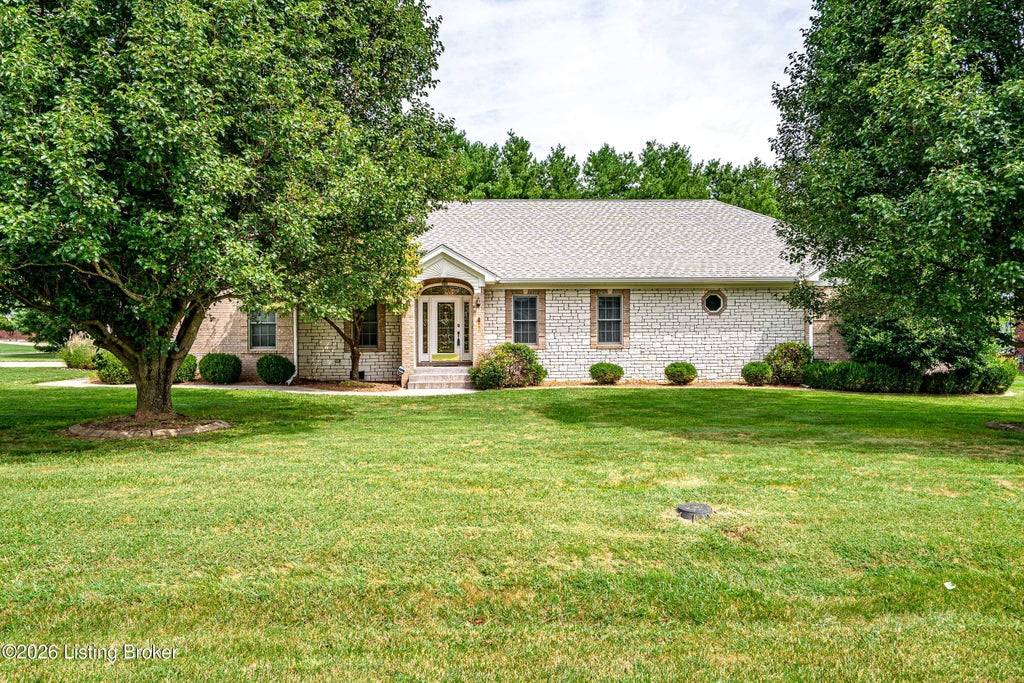 Photo of 650 Barbara Sue Ln, Mt Washington, KY 40047 (MLS # 1727424)