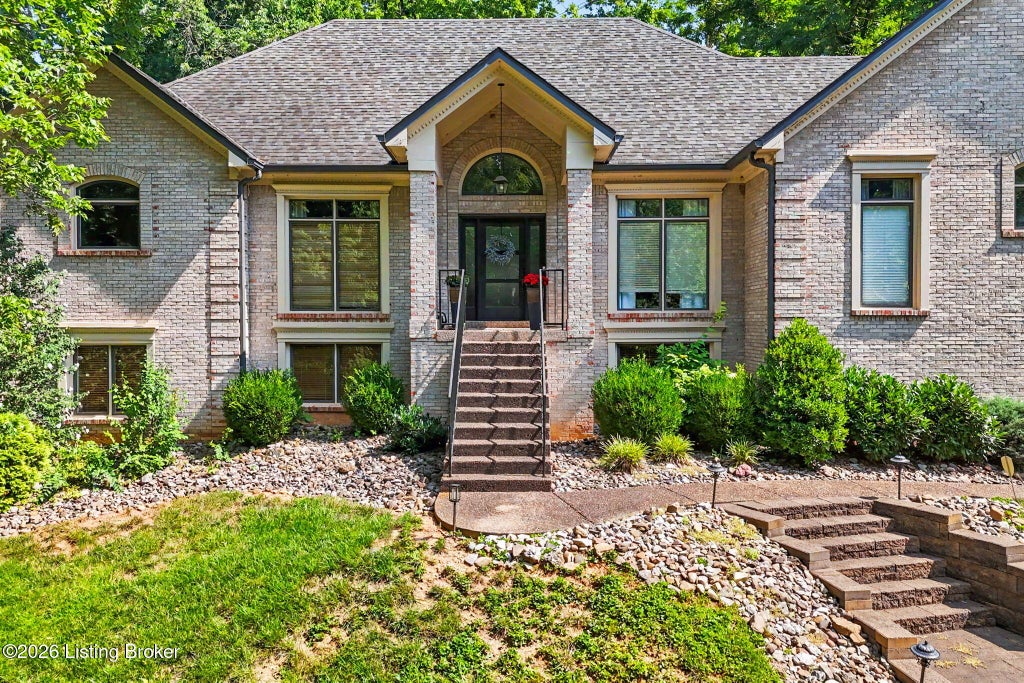 Photo of 2811 Alta Vista Ct, Louisville, KY 40206 (MLS # 1728440)
