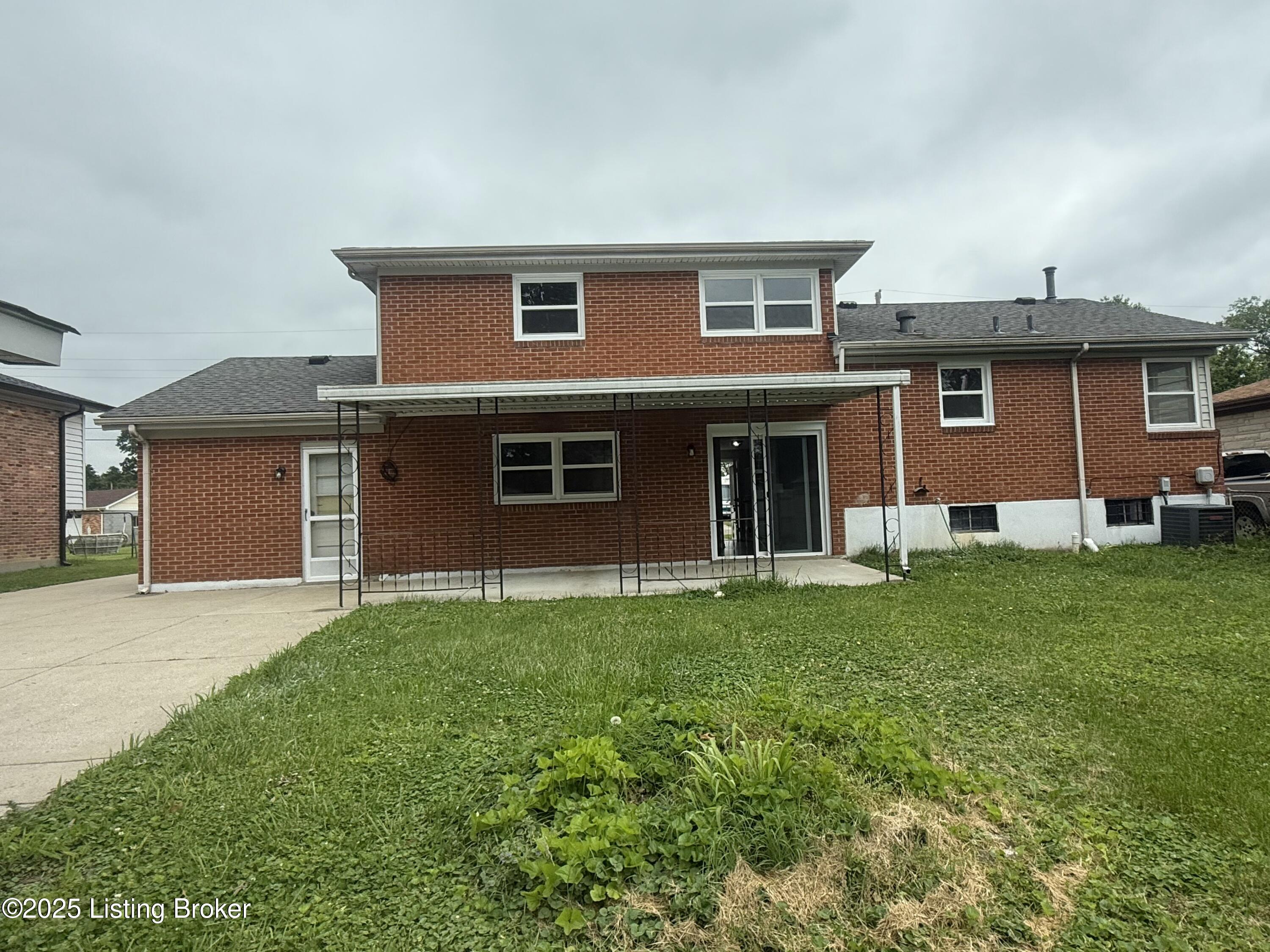 6218 Helenjean Way, Louisville, Kentucky image 10