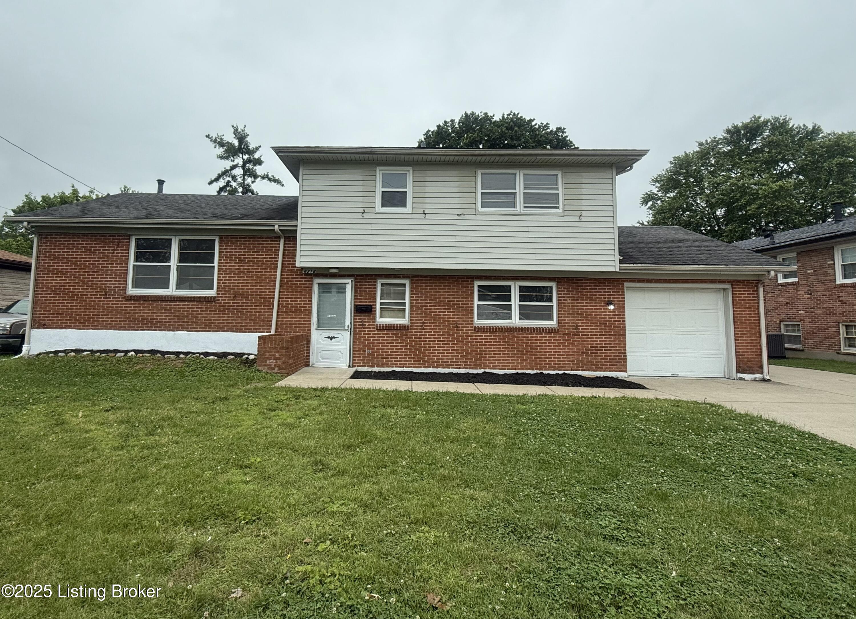 6218 Helenjean Way, Louisville, Kentucky image 3