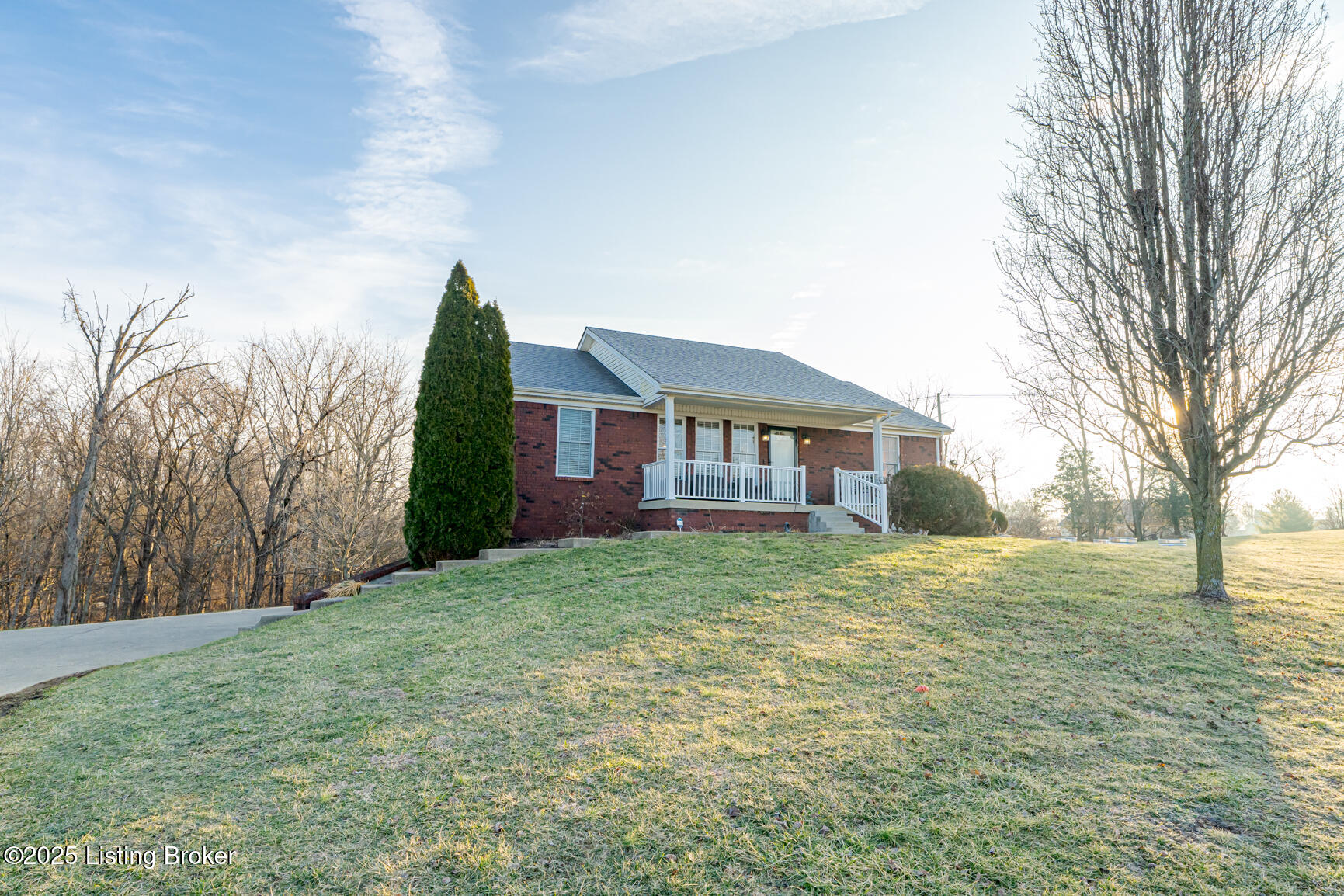 426 Crafton Dr, Taylorsville, Kentucky image 2