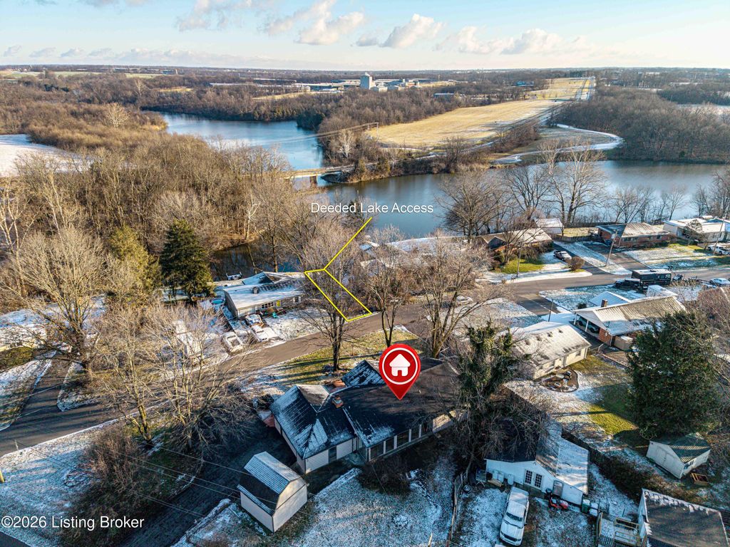 Photo of 849 Bass Ln, Shelbyville, KY 40065 (MLS # 1707434)