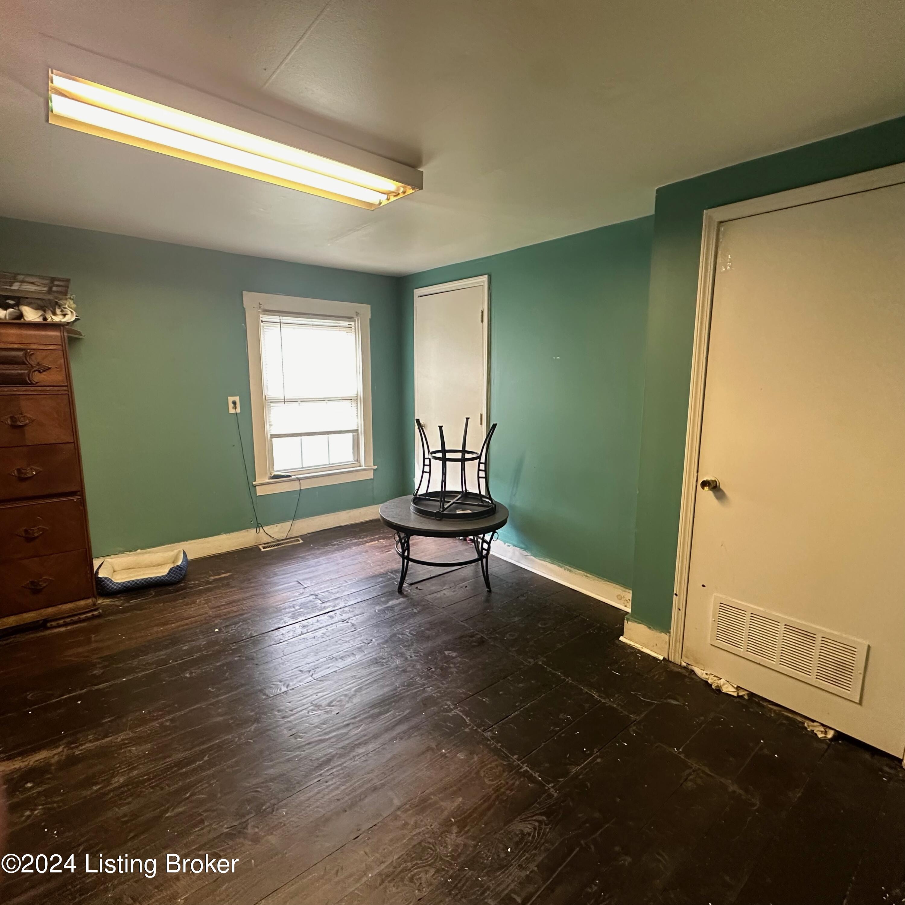 8800 W Manslick Rd, Louisville, Kentucky image 17