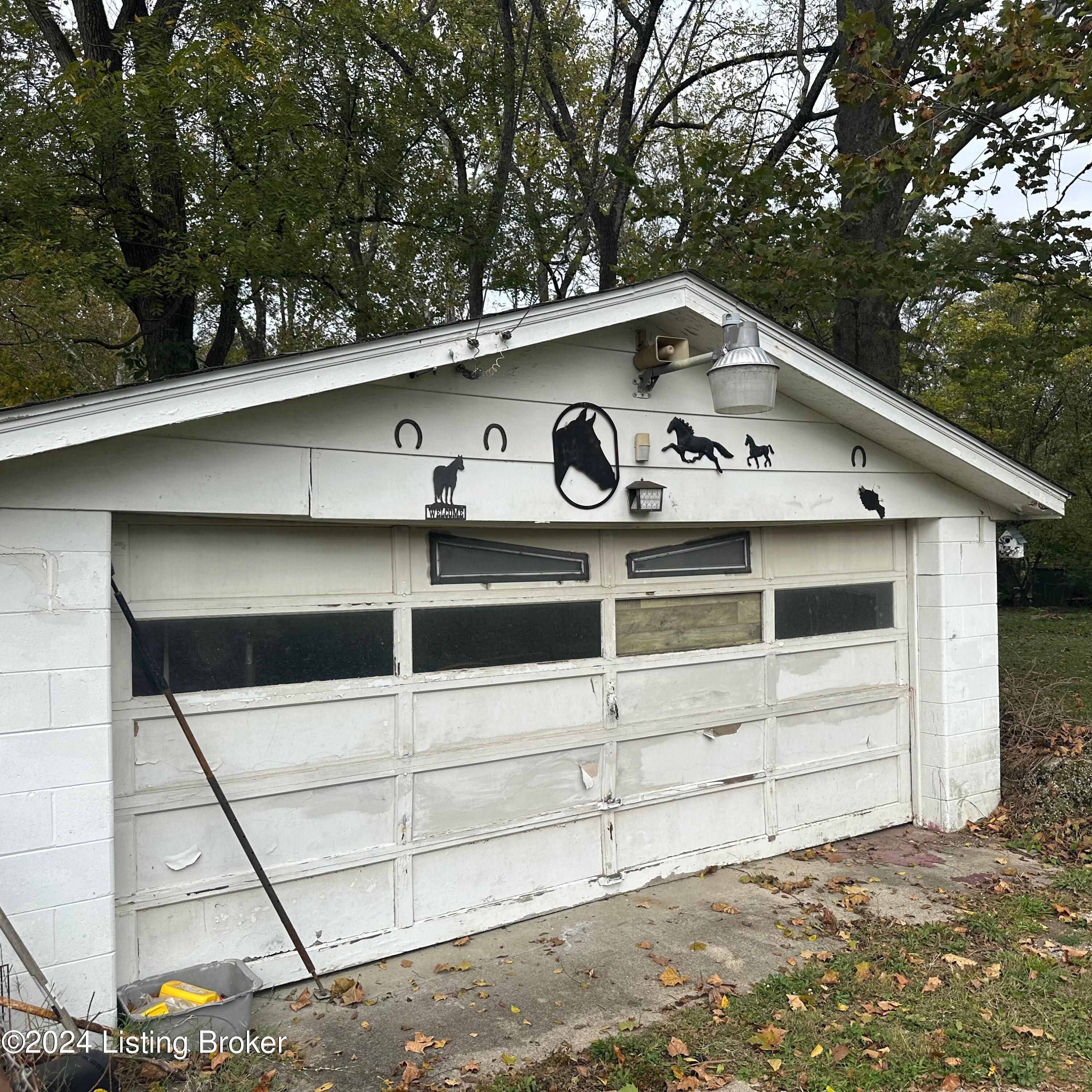 8800 W Manslick Rd, Louisville, Kentucky image 9