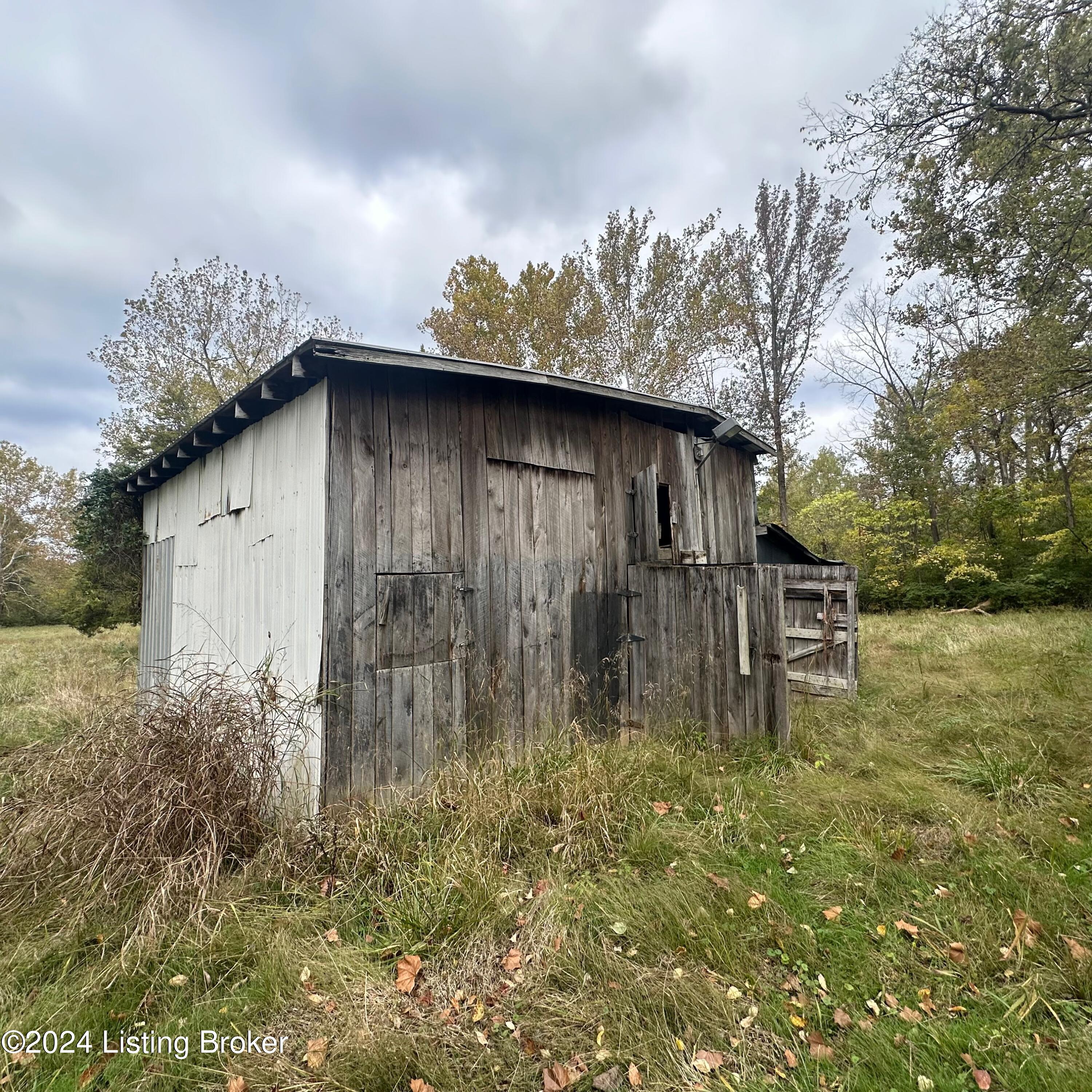 8800 W Manslick Rd, Louisville, Kentucky image 12