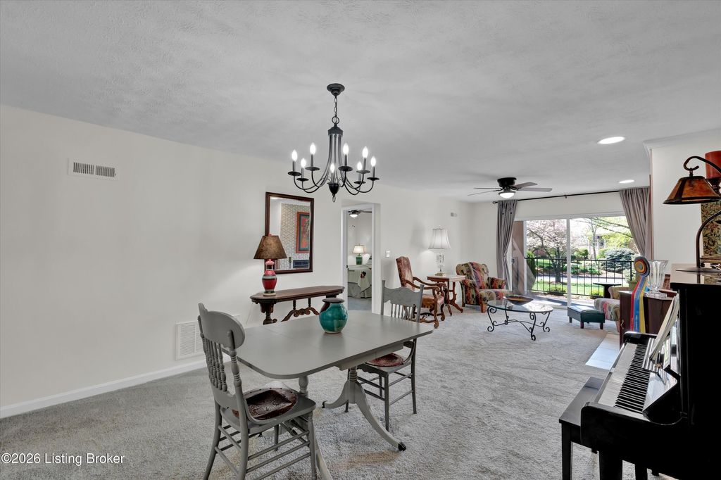 Photo of 803 Forest Park Rd, Louisville, KY 40223 (MLS # 1717404)