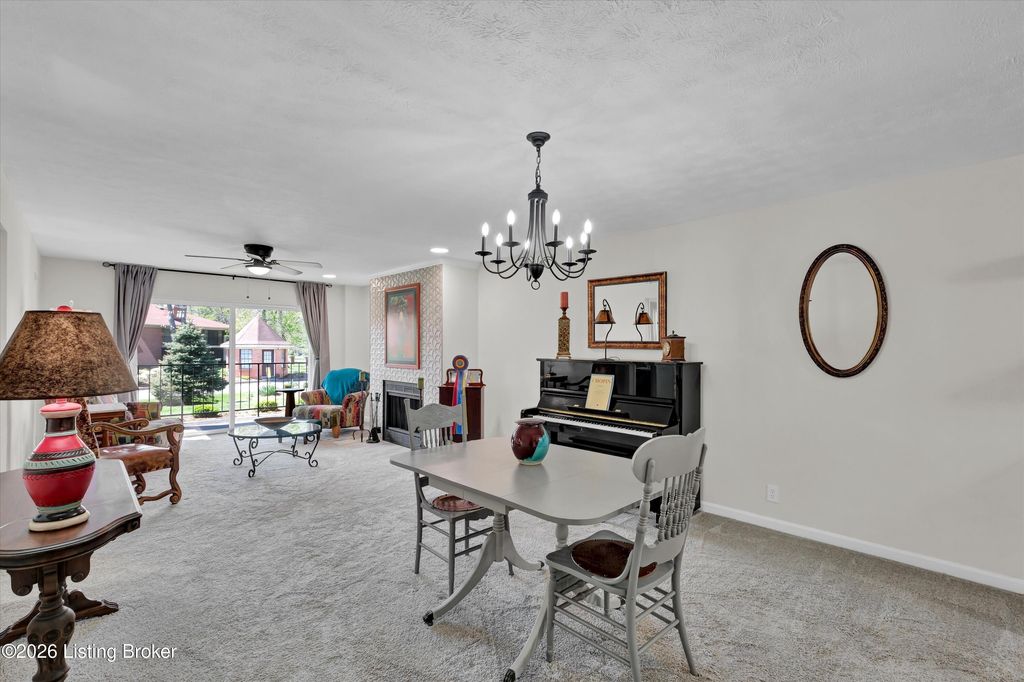 Photo of 803 Forest Park Rd, Louisville, KY 40223 (MLS # 1717404)