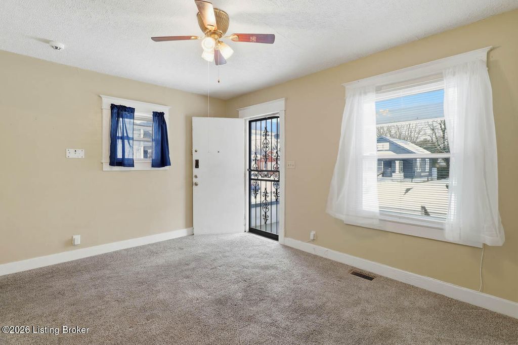 Photo of 1525 Sale Ave, Louisville, KY 40215 (MLS # 1708498)