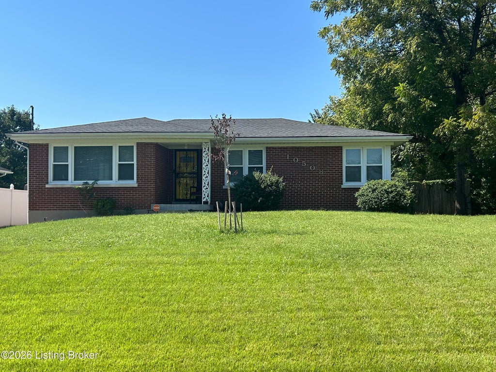 Photo of 10508 Torrington Rd, Louisville, KY 40272 (MLS # 1729417)