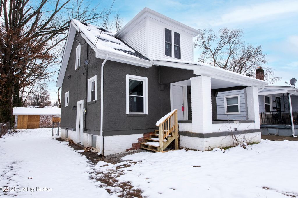 Photo of 3814 Jewell Ave, Louisville, KY 40212 (MLS # 1705361)