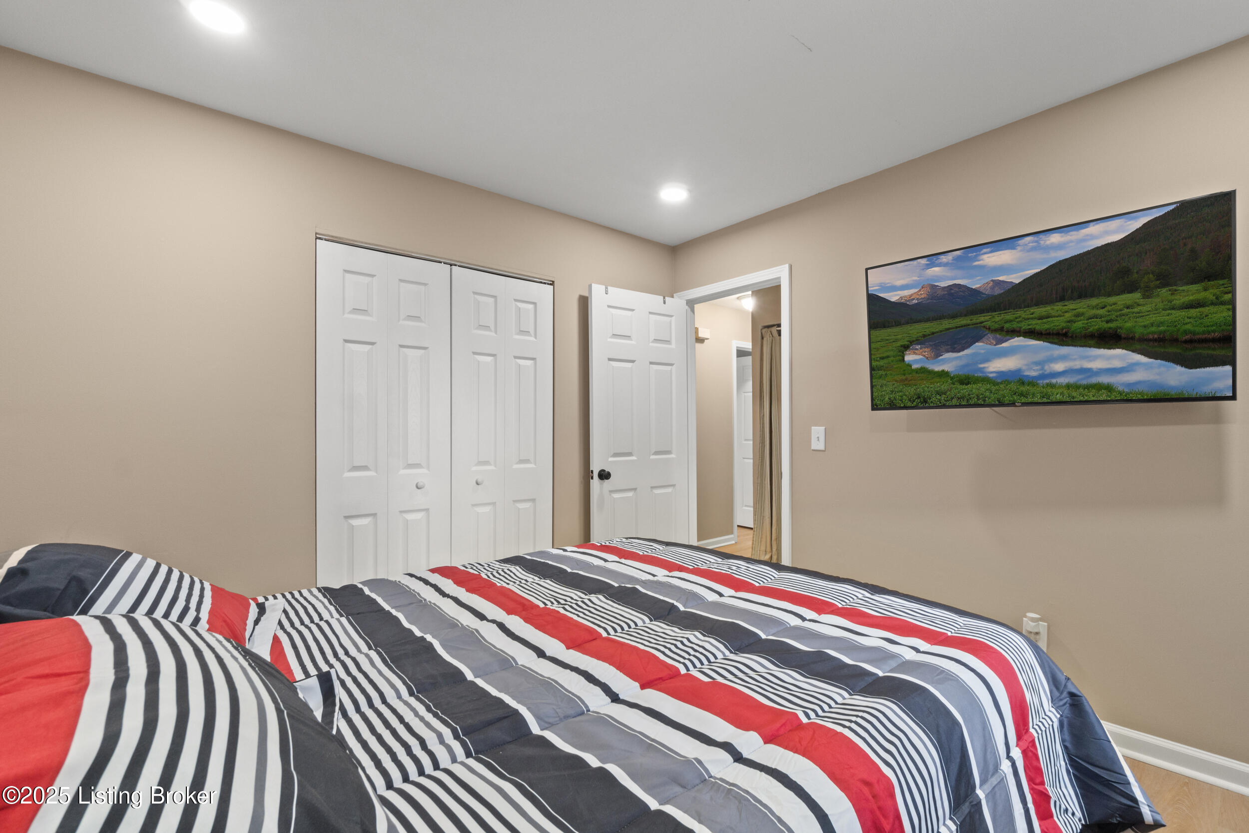 3305 Chinquapin Ln, Louisville, Kentucky image 13