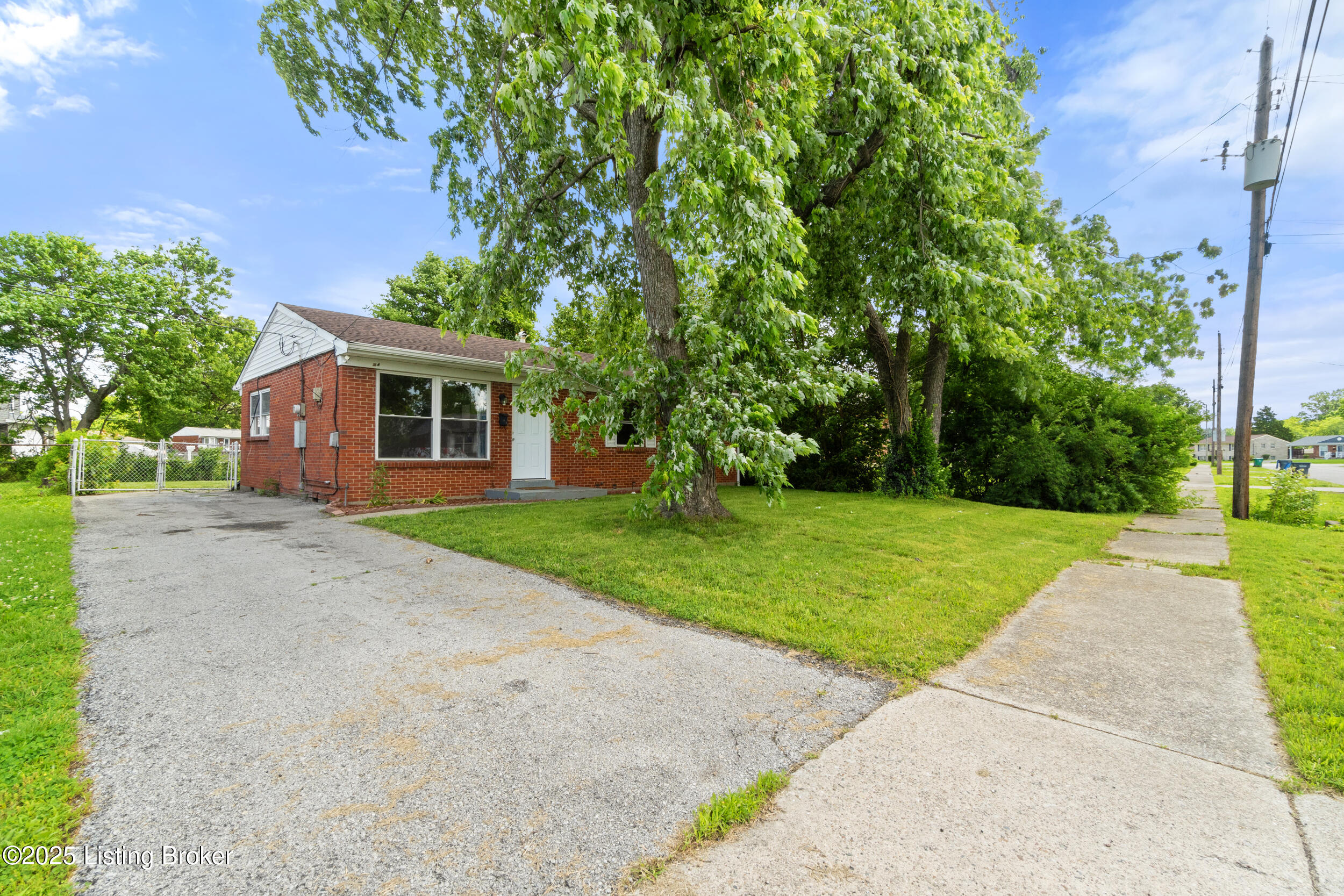 3305 Chinquapin Ln, Louisville, Kentucky image 20