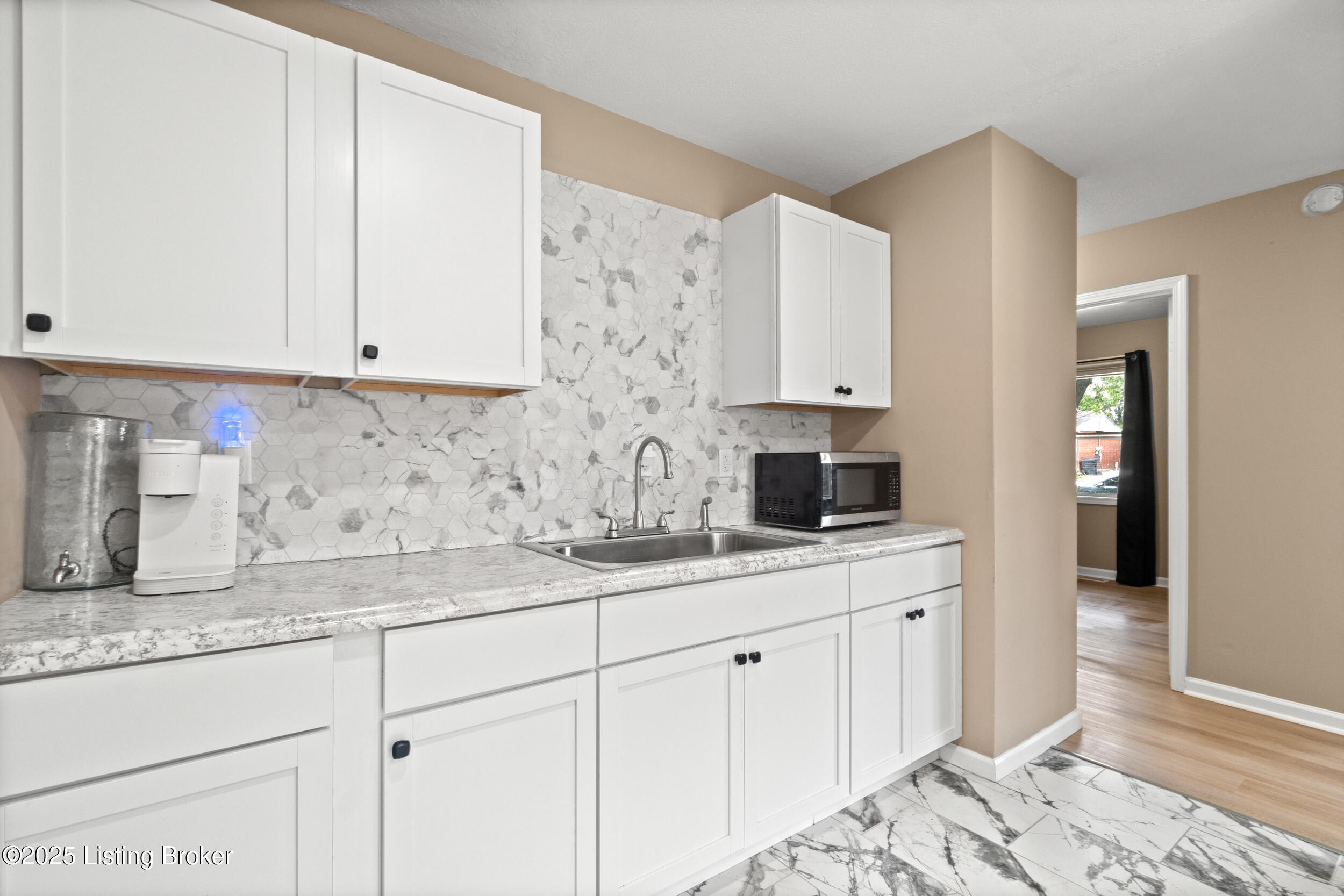 3305 Chinquapin Ln, Louisville, Kentucky image 7