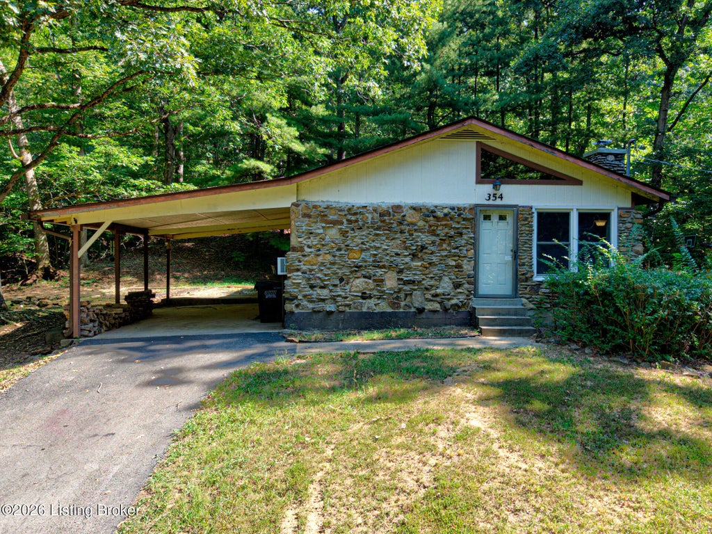 Photo of 354 Winding Hollow Rd, Lebanon Junction, KY 40150 (MLS # 1728187)