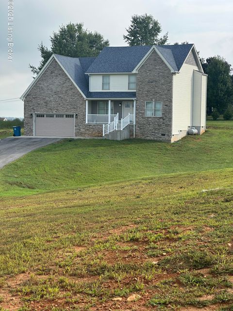 Photo of 130 Diamond Ct, Vine Grove, KY 40175 (MLS # 1711371)