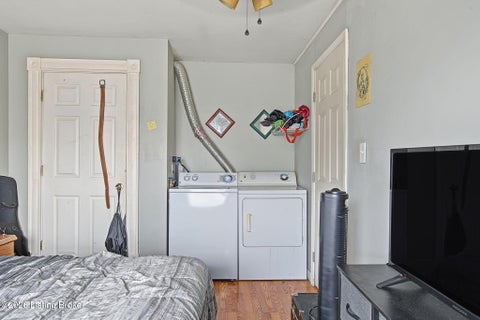 Tiny photo for 1114 S Shelby St, Louisville, KY 40203 (MLS # 1728945)
