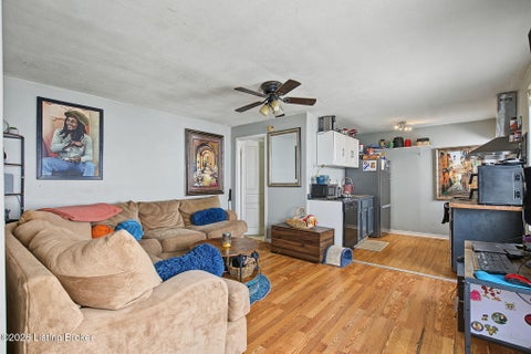Tiny photo for 1114 S Shelby St, Louisville, KY 40203 (MLS # 1728945)