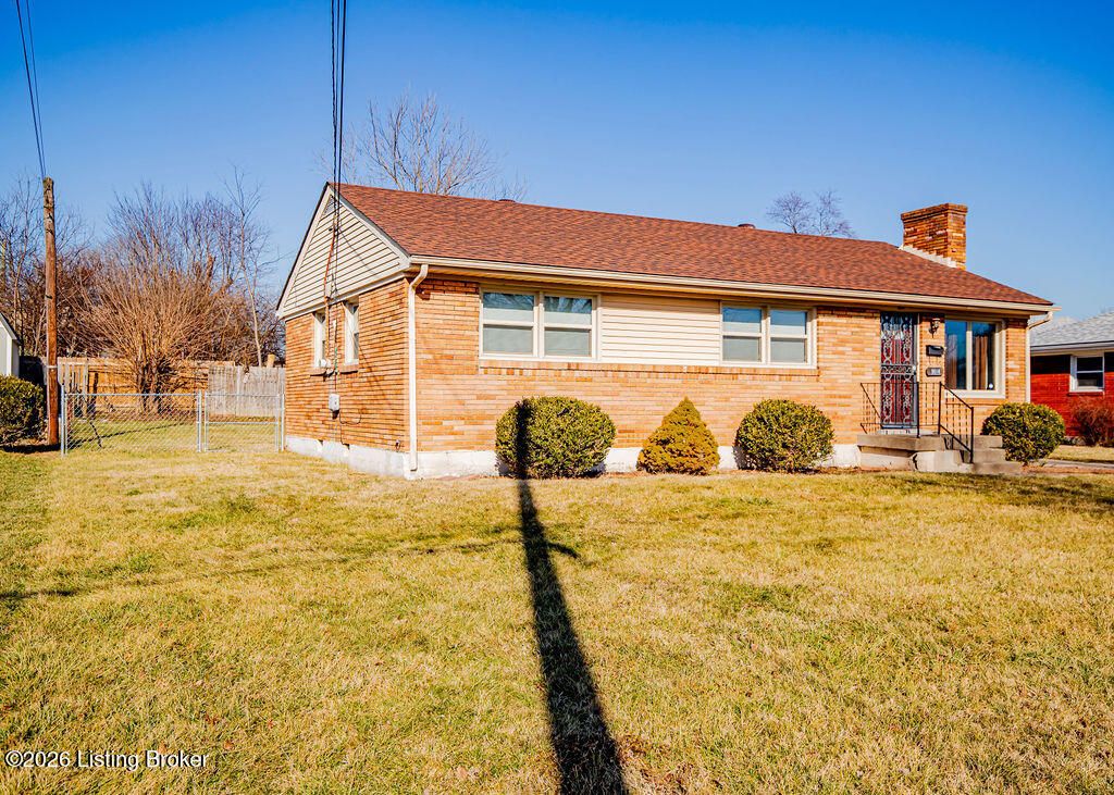 Photo of 9614 Blaze Way, Louisville, KY 40272 (MLS # 1709309)